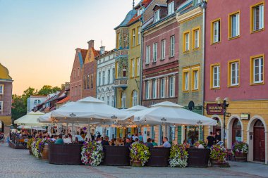 Olsztyn, Polonya, 24 Ağustos 2024: Olsztyn, Poland.IMAGE merkezinde Miasto Meydanı