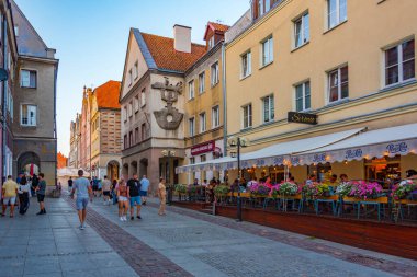 Olsztyn, Polonya, 24 Ağustos 2024: Olsztyn, Poland.IMAGE şehir merkezinde yaya sokağı
