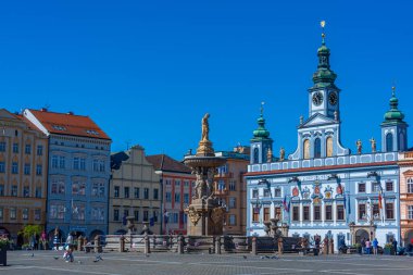 Ceske Budejovice, Çek Cumhuriyeti, 27 Nisan 2024: Çek Cumhuriyeti 'nin Ceske Budejovice kentinin ana meydanı.