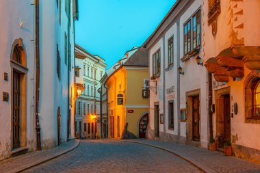 Cesky Krumlov, Çek Cumhuriyeti, 28 Nisan 2024: Çek Cumhuriyeti 'nin Cesky Krumlov merkezinin gün doğumu görünümü.