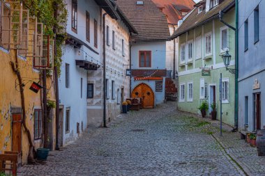 Cesky Krumlov, Çek Cumhuriyeti, 28 Nisan 2024: Çek Cumhuriyeti 'nin Cesky Krumlov merkezinin gün doğumu görünümü.