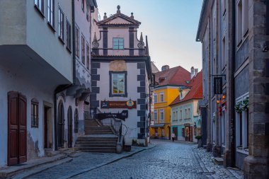 Cesky Krumlov, Çek Cumhuriyeti, 28 Nisan 2024: Çek Cumhuriyeti 'nin Cesky Krumlov merkezinin gün doğumu görünümü.