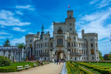 Hluboka nad Vltavou, Çek Cumhuriyeti, 28 Nisan 2024: Hluboka nad Vltavou Şatosu Çek Cumhuriyeti.