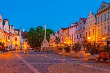 Trebon, Çek Cumhuriyeti, 15 Haziran 2024: Çek kentinin Trebon.IMAGE kentindeki Masarykovo namesti meydanının gündoğumu