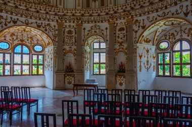Jindrichuv Hradec, Çek Cumhuriyeti, 15 Haziran 2024: Çek Cumhuriyeti 'nin Jindrichuv Hradec kentindeki Rondel şatosunun içi. IMAGE