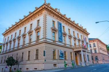 Brno, Çek Cumhuriyeti, 23 Haziran 2024: Şafak vakti Brno filarmonisi, Çek Cumhuriyeti. IMAGE