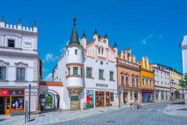 Havlickuv Brod, Çek Cumhuriyeti, 29 Haziran 2024: Çek Cumhuriyeti 'nin Havlickuv Brod merkezindeki Havlickovo namesti meydanında bölgesel müze.