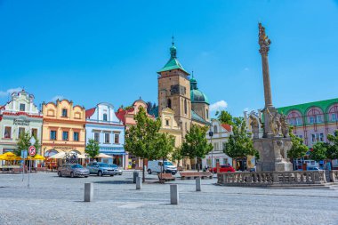 Havlickuv Brod, Çek Cumhuriyeti, 29 Haziran 2024: Havlickuv Brod ve Bakire Meryem 'in Varsayımı Kilisesi, Çek Cumhuriyeti.