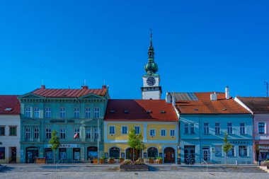 Trebiç, Çek Cumhuriyeti, 5 Temmuz 2024: Çek Cumhuriyeti 'nin Trebic, Çek Cumhuriyeti' ndeki Karlovo namesti Meydanı 'na bakış.