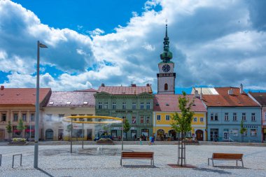 Trebiç, Çek Cumhuriyeti, 5 Temmuz 2024: Çek Cumhuriyeti 'nin Trebic, Çek Cumhuriyeti' ndeki Karlovo namesti Meydanı 'na bakış.