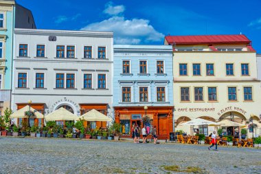 Znojmo, Çek Cumhuriyeti, 5 Temmuz 2024: Çek Cumhuriyeti 'nin Znojmo şehir merkezinde Masarykovo namesti