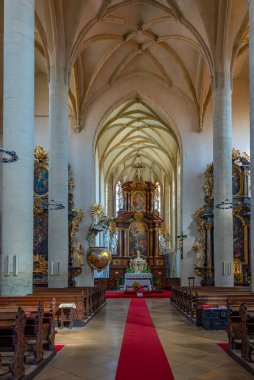 Znojmo, Çek Cumhuriyeti, 5 Temmuz 2024: Çek Cumhuriyeti 'nin Znojmo kentindeki Aziz Nicholas Kilisesi.