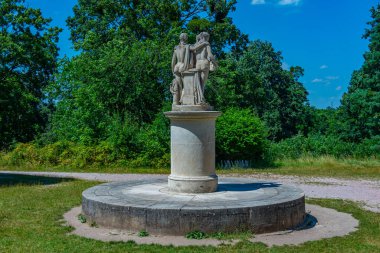 Valtice, Çek Cumhuriyeti, 6 Temmuz 2024: Çek Cumhuriyeti 'ndeki Lednice-Valtice kompleksindeki Üç Zarafet Tapınağı.