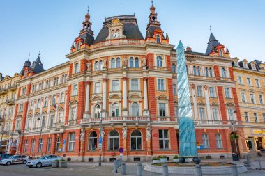 Karlovy Vary, 7 Eylül 2024: Karlovy Vary, Çek Cumhuriyeti 'ndeki ana postane.