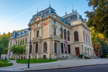 Karlovy Vary, 7 Eylül 2024: Kaiserbad Kaplıca Karlovy Vary, Çek Cumhuriyeti.