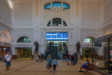 Pilsen, Çek Cumhuriyeti, 21 Eylül 2024: Çek Cumhuriyeti, Pilsen 'deki ana tren istasyonu.