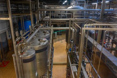 Pilsen, Çek Cumhuriyeti, 21 Eylül 2024: Pilsen, Çek Cumhuriyeti 'ndeki Pilsner Urquell bira fabrikasının içinde.