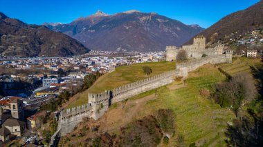 Castello di Montebello, Switzerland ile Bellinzona Panorama Manzarası.