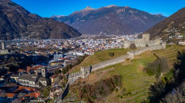 Castello di Montebello, Switzerland ile Bellinzona Panorama Manzarası.