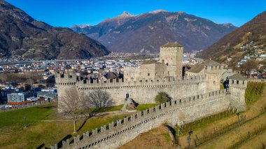 Castello di Montebello, Switzerland ile Bellinzona Panorama Manzarası.