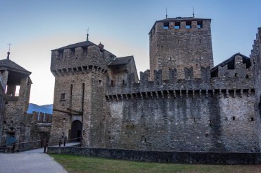 Castello di Montebello 'nun avlusu Bellinzona, Switzerland.
