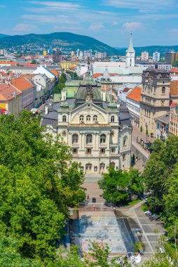 Slovakya 'nın Kosice kentindeki ulusal tiyatronun panorama manzarası.