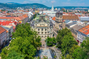 Slovakya 'nın Kosice kentindeki ulusal tiyatronun panorama manzarası.
