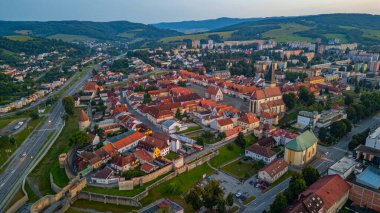 Slovakya 'da Bardejov' un günbatımı manzarası.