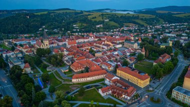Slovakya 'da Bardejov' un günbatımı manzarası.