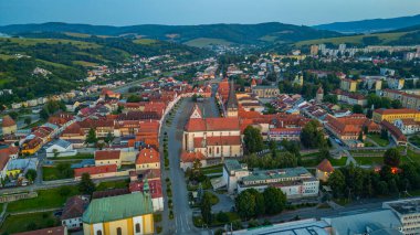 Slovakya 'da Bardejov' un günbatımı manzarası.