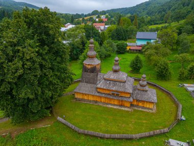 Meryem Ana 'nın Korunması Tapınağı, Mirola, Slovakya.