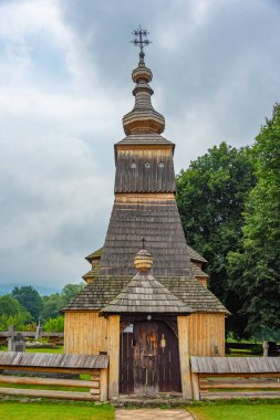 Ladomirova, Slovakya 'daki Aziz Mikail Kilisesi.