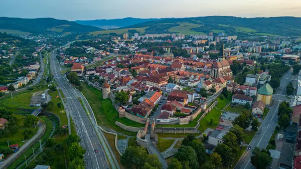 Slovakya 'da Bardejov' un günbatımı manzarası.