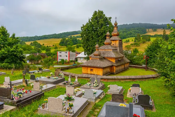 Meryem Ana 'nın Korunması Tapınağı, Mirola, Slovakya.