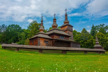 Svidnik, Slovakya 'daki Nova Polianka' dan St. Paraskeva 'nın tahta tapınağı.