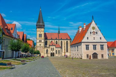Bardejov, Slovakya 'da güneşli bir gün.