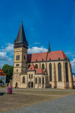 Bardejov, Slovakya 'daki ana meydanda Aziz Egidius Katedrali.