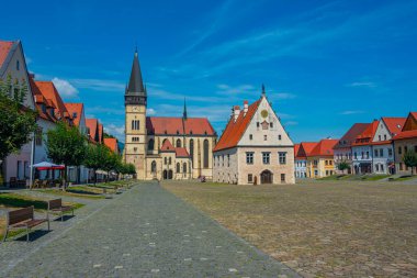 Bardejov, Slovakya 'da güneşli bir gün.