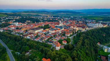 Levoca, Slovakya 'da günbatımı manzara.