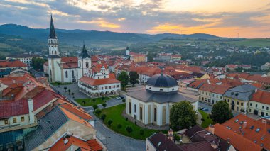 Levoca, Slovakya 'da günbatımı manzara.