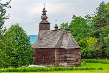 Yunan Katolik ahşap kilisesi St. Michael Stara Lubovna, Slovakya. IMAGE