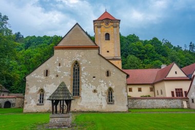 Slovakya 'daki Kızıl Manastır Manastırı Görüntüsü.