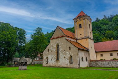 Slovakya 'daki Kızıl Manastır Manastırı Görüntüsü.