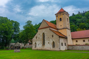Slovakya 'daki Kızıl Manastır Manastırı Görüntüsü.