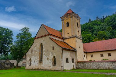 Slovakya 'daki Kızıl Manastır Manastırı Görüntüsü.