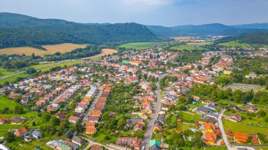 Slovakya 'da Slovenya Lupca Panorama görünümü. IMAGE