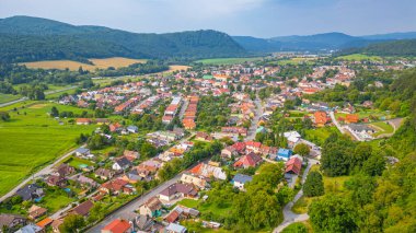 Slovakya 'da Slovenya Lupca Panorama görünümü. IMAGE