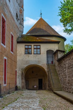 Slovakya 'daki Zvolen şatosunun avlusu.