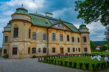 Slovakya 'daki Hronsek sarayının görüntüsü.