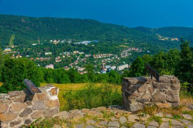 Kremnica 'ya Panorama bakış açısı Kalvaria bakış açısından, Slovakya.IMAGE